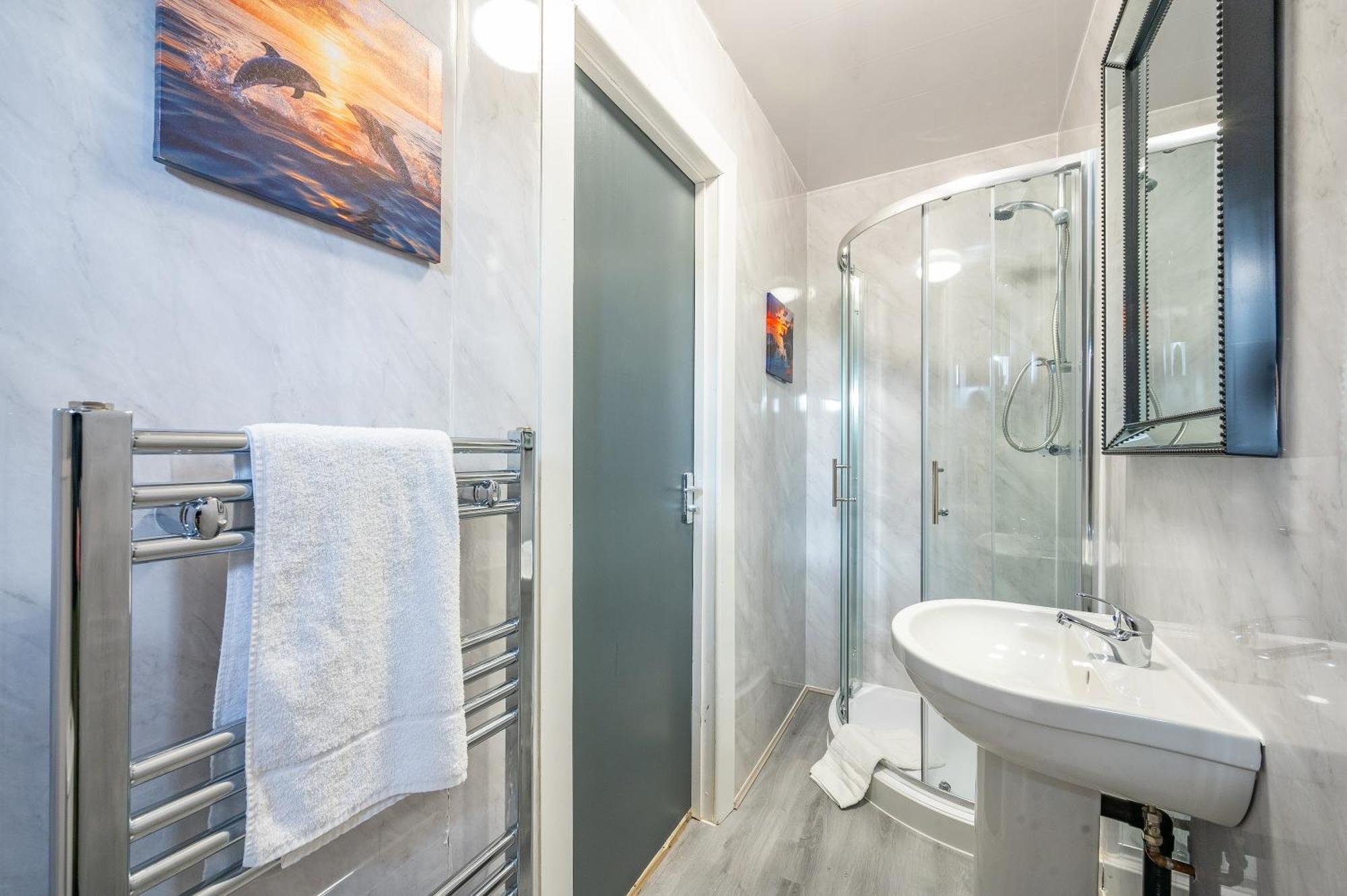 *Rc246*For Your Relaxed & Cosy Stay + Free Parking Leeds  Exterior photo