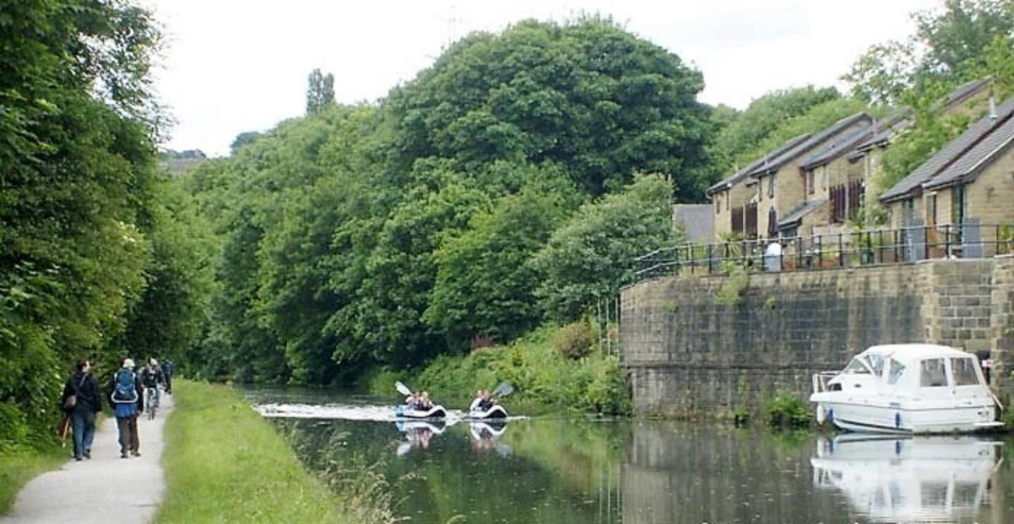 *Rc246*For Your Relaxed & Cosy Stay + Free Parking Leeds  Exterior photo